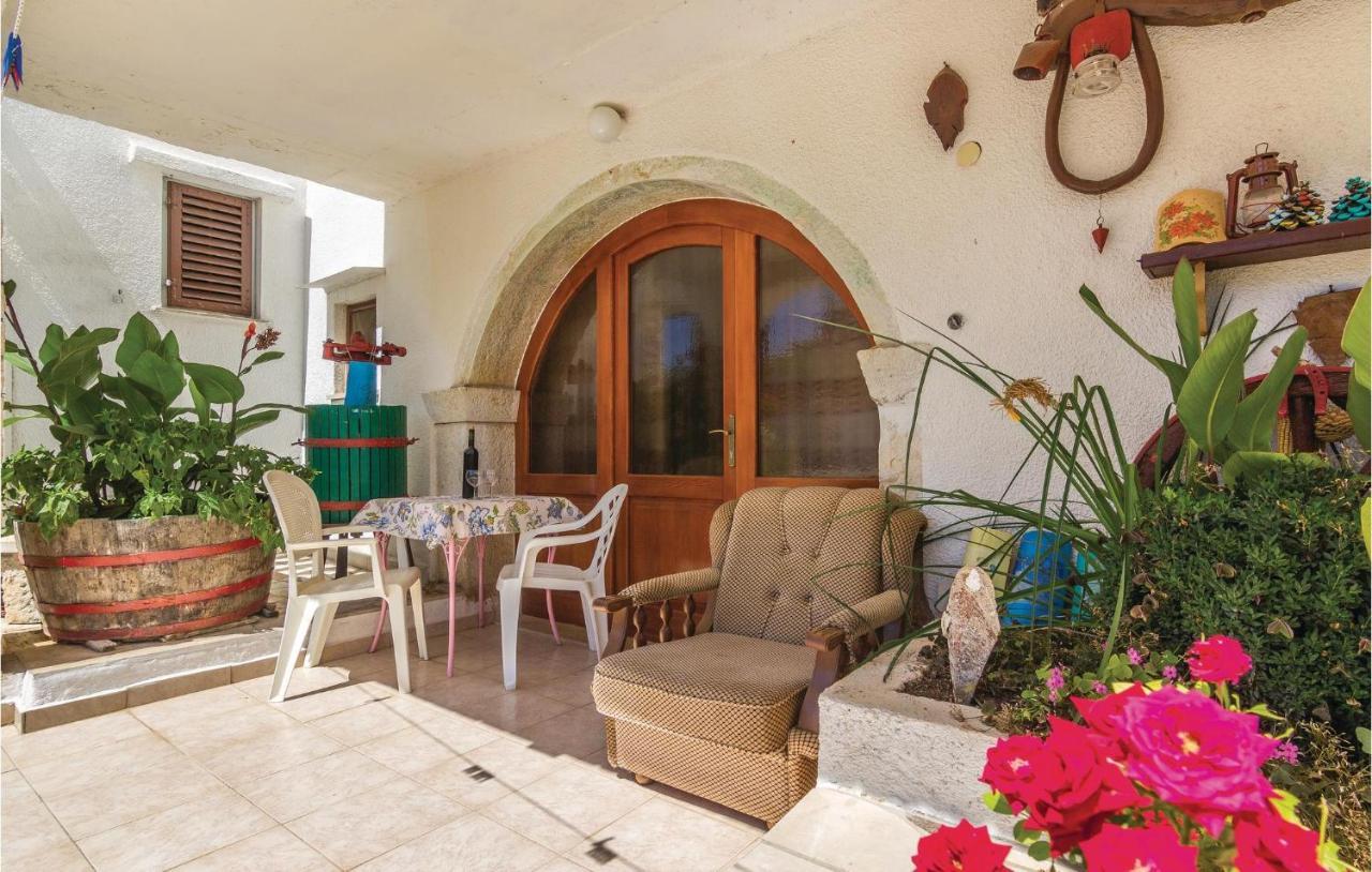 Pet Friendly Apartment In Porec With Wifi Exterior photo
