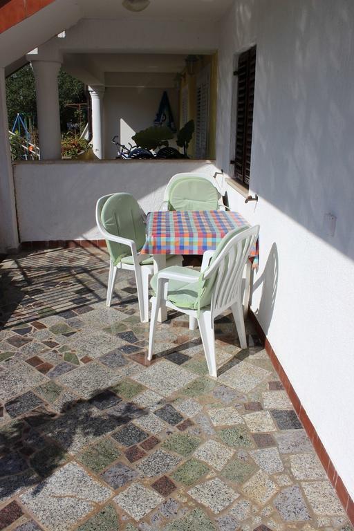 Pet Friendly Apartment In Porec With Wifi Room photo