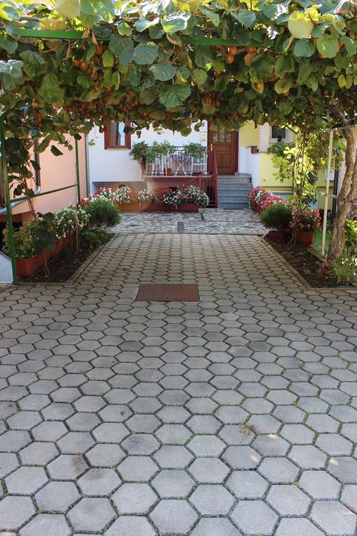 Pet Friendly Apartment In Porec With Wifi Room photo