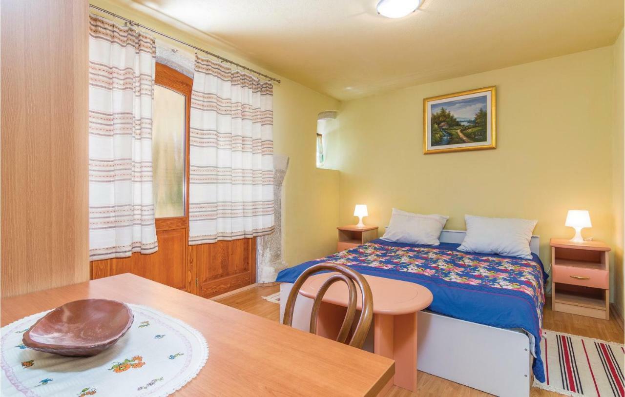 Pet Friendly Apartment In Porec With Wifi Exterior photo